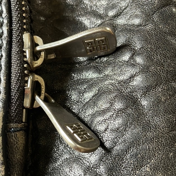 Givenchy genuine leather crossbody bag - Picture 6 of 16